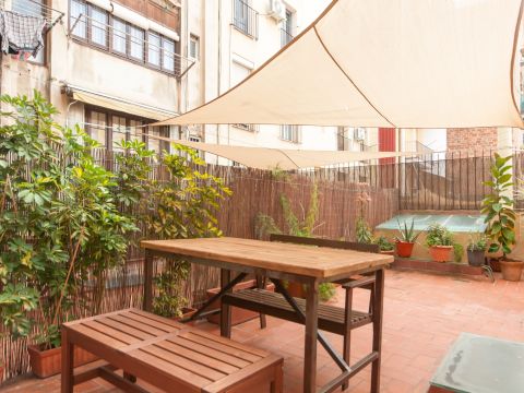 Barcelona apartment with sunny terrace :: Weflating